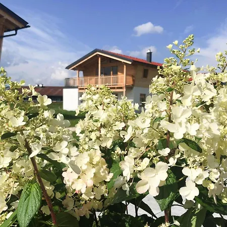 Bergchalet Falkenstein, Inzell, Cleaning Included Σαλέ